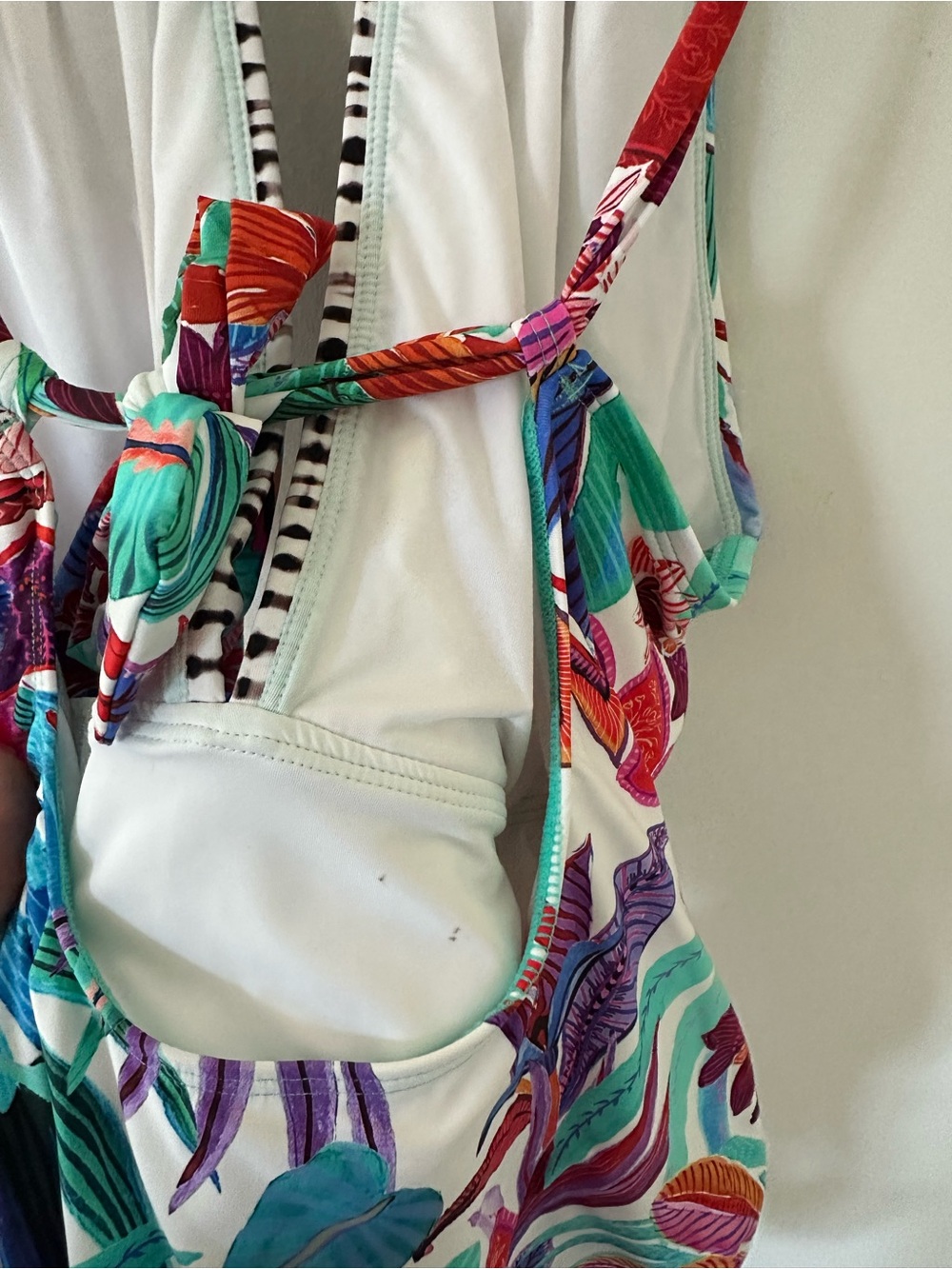 La Blanca Aqua Multi Floral Halter One-Piece Swimsuit size 14 - Picture 9 of 10
